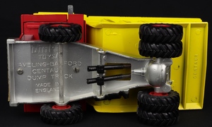 Dinky toys 924 aveling barford centaur dump truck kk476 base