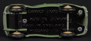 Dinky toys 40d 152 austin devon saloon kk524 base
