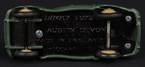 Dinky 152 austin devon saloon base