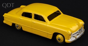 Dinky toys 139a ford fordor sedan kk601 front