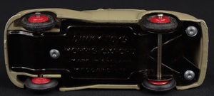 Dinky toys 159 morris oxford saloon kk633 base