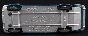 Corgi toys 238 jaguar mark x kk649 base
