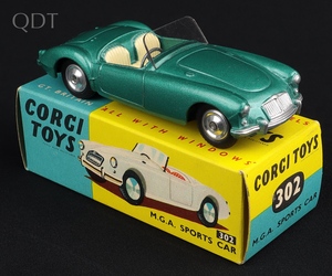 Corgi toys 302 mga sports car kk681 front