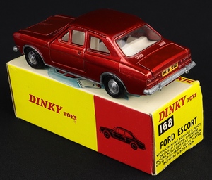 Dinky toys 168 ford escort kk683 back