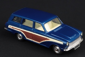 Corgi toys 440 cortina golfing set kk714 car