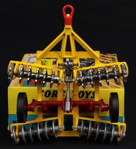 Corgi toys 71 wheel controlled tandem disc harrow kk745 base