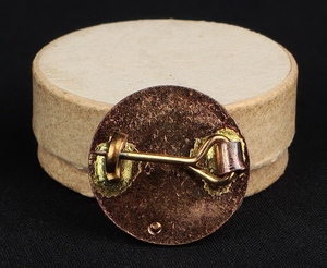 Dinky toys club badge kk756 back