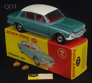 Dinky toys 135 triumph 2000 kk770 front