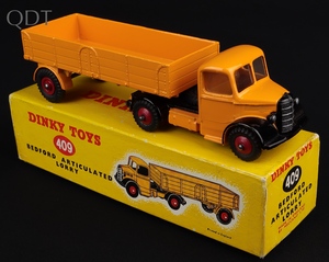 Dinky toys 409 bedford articulated lorry kk801 front