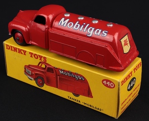 Dinky toys 440 mobilgas tanker kk852 back