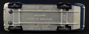Corgi toys 238 jaguar mark x kk975 base