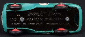 Dinky toys 110 aston martin db3 sports ll26 base