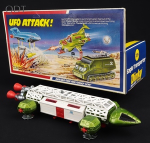 Dinky toys 359 eagle transporter ll50 front