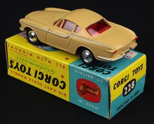 Corgi toys 228 volvo p1800 ll61 back