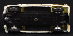 Dinky toys 197 morris mini traveller ll85 base