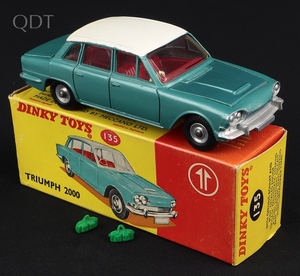 Dinky toys 135 triumph 2000 ll105 front