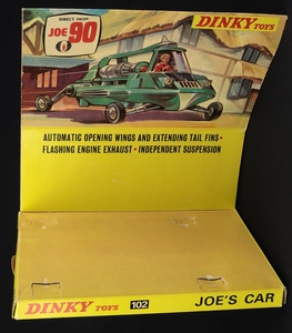 Dinky toys 102 joe's car ll120 plinth
