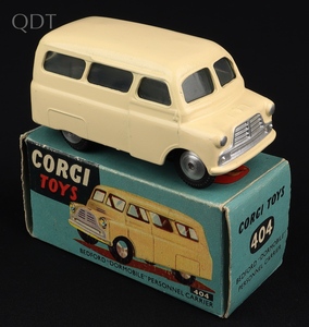 Corgi toys 404 bedford dormobile ll145 front
