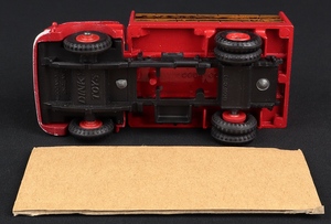 Dinky toys 402 bedford coca cola truck ll161 base