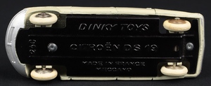 French dinky toys 24c citroen ds19 ll197 base