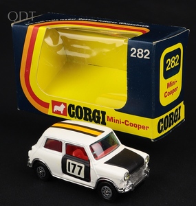 Corgi toys 282 mini cooper ll211 front