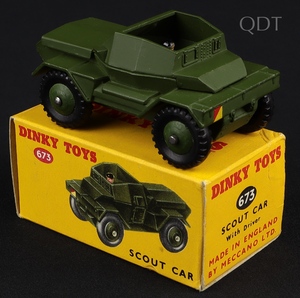 Dinky toys 673 scout car ll70 front