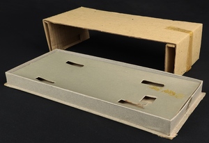 Tri ang minic jaguar 2.4 ll310 plinth