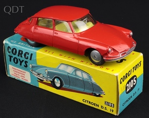 Corgi toys 210s citroen ds19 ll362 front