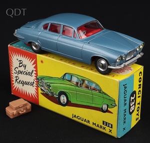 Corgi toys 238 jaguar mark x ll387 front