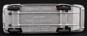 Corgi toys 238 jaguar mark x ll388 base