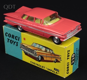 Corgi toys 220 chevrolet impala ll490 front