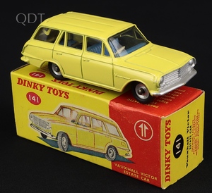 Dinky toys 141 vauxhall victor estate car ll581 front