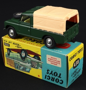 Corgi toys 438 landrover ll584 back