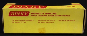 Dinky toys 282 ferrari racing car d2 base