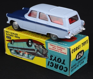 Corgi toys 424 ford zephyr estate ll762 back