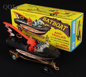Corgi toys 107 batboat and trailer ll787 front