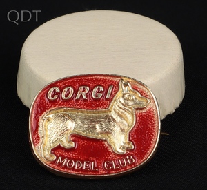 Corgi model club badge ll811 front