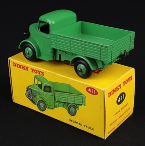 Dinky toys 411 bedford truck ll828 back