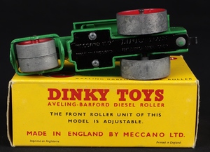 Dinky toys 251 aveling barford diesel roller ll833 base