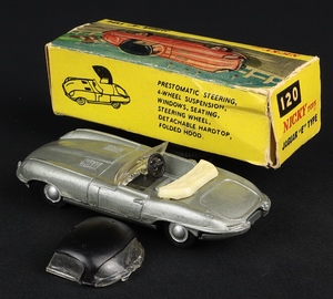 Nicky dinky toys 120 e type jaguar ll867 back