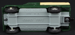 Corgi toys 438 landrover ll877 base