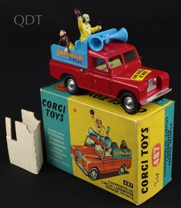 Corgi toys 487 circus landrover parade vehicle ll885 front