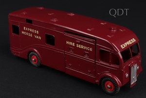 Dinky toys 980 express horse van ll894 front