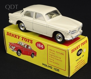 Dinky toys 184 volvo 122s ll910 front