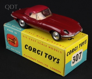 Corgi toys 307 e type jaguar ll935 front