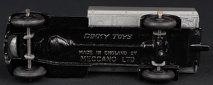 Dinky toys 25b covered wagon mm77 base
