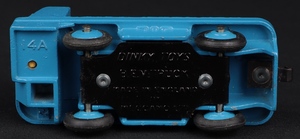 Dinky toys 400 bev electric van mm94 base