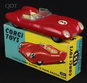 Corgi toys 151 lotus eleven le mans racing car red mm107 front
